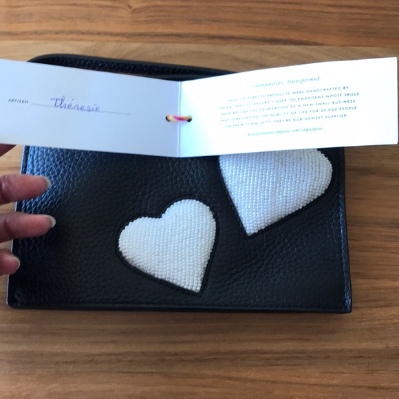 Kate Spade ♠️ mini Leather wristlet Black and 💕 ✨ - Picture 2 of 4